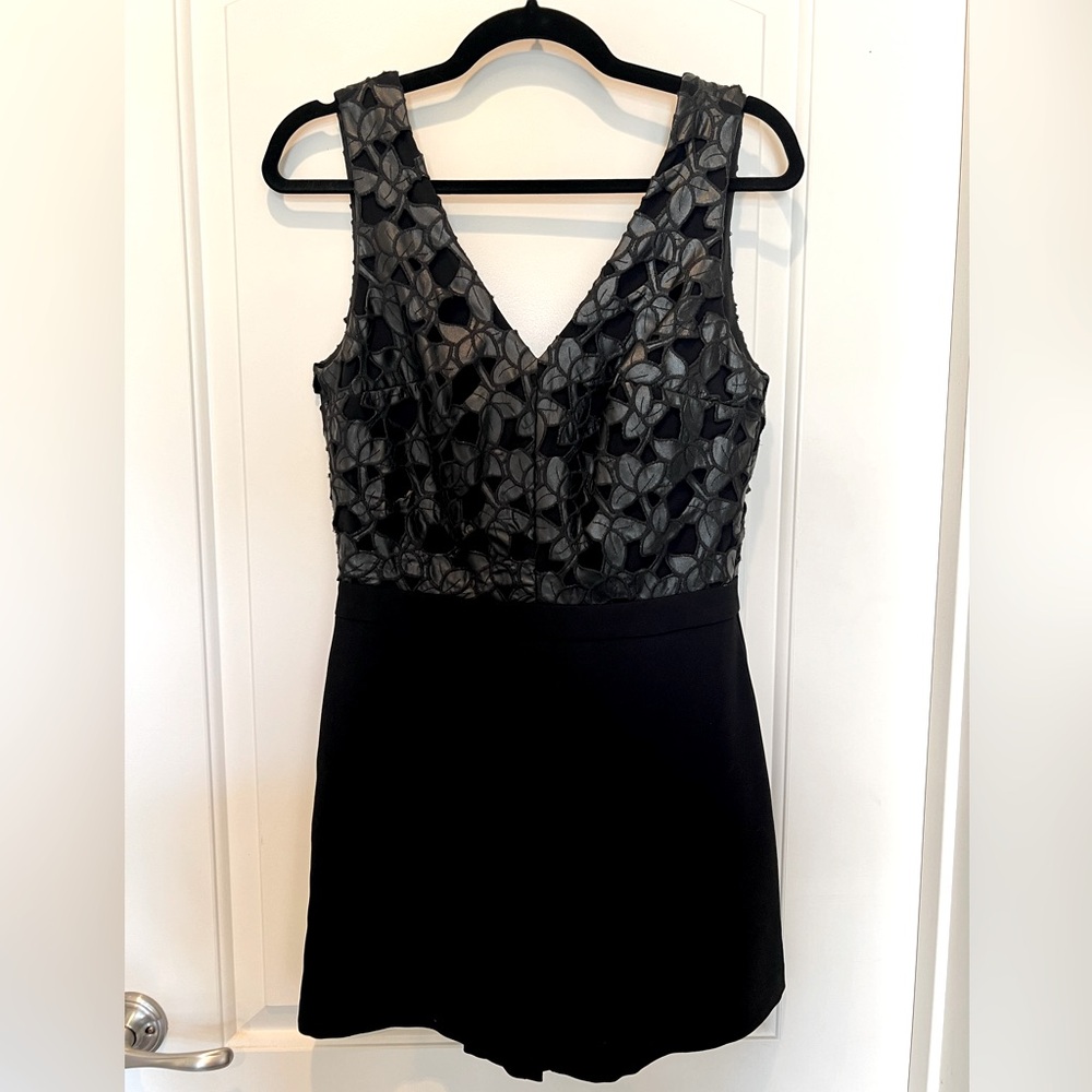 Sam Edelman black romper/skort, size 6, never worn!